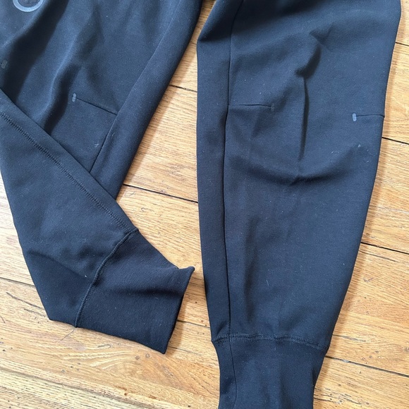 Nike jogger sweatpants size S women’s very soft and like new! - Picture 6 of 6